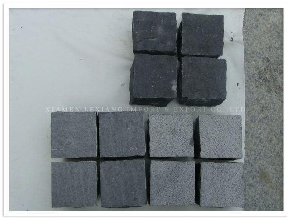 G685 Cube stone