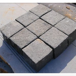 G685 Cube stone