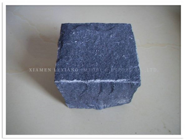 G685 Cube stone