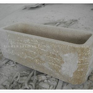 G682 Trough