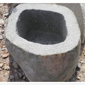 G685 Trough